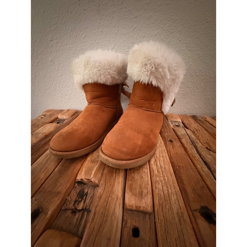 Juicy Couture King Boots Size 8 Tan Faux Fur Trim Ribbon Bow Winter Ankle Boots
